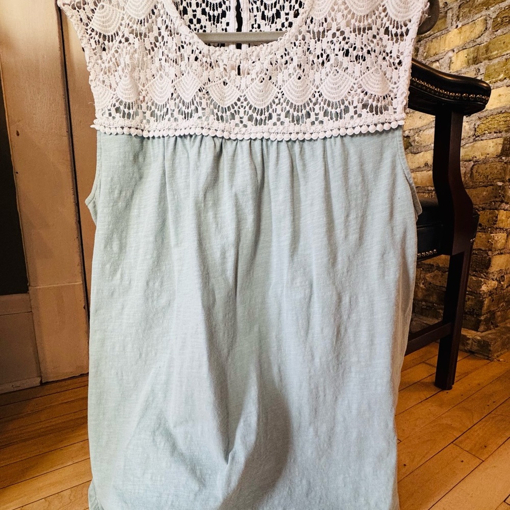 Suzanne Betro Lace Yoke Sleeveless Blouse - Mint Green